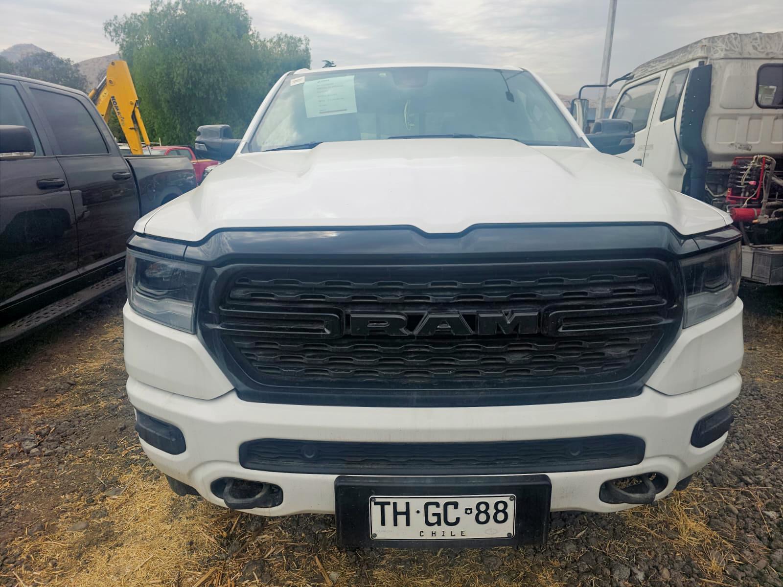 RAM 1500 BIG HORN 4X4 2024