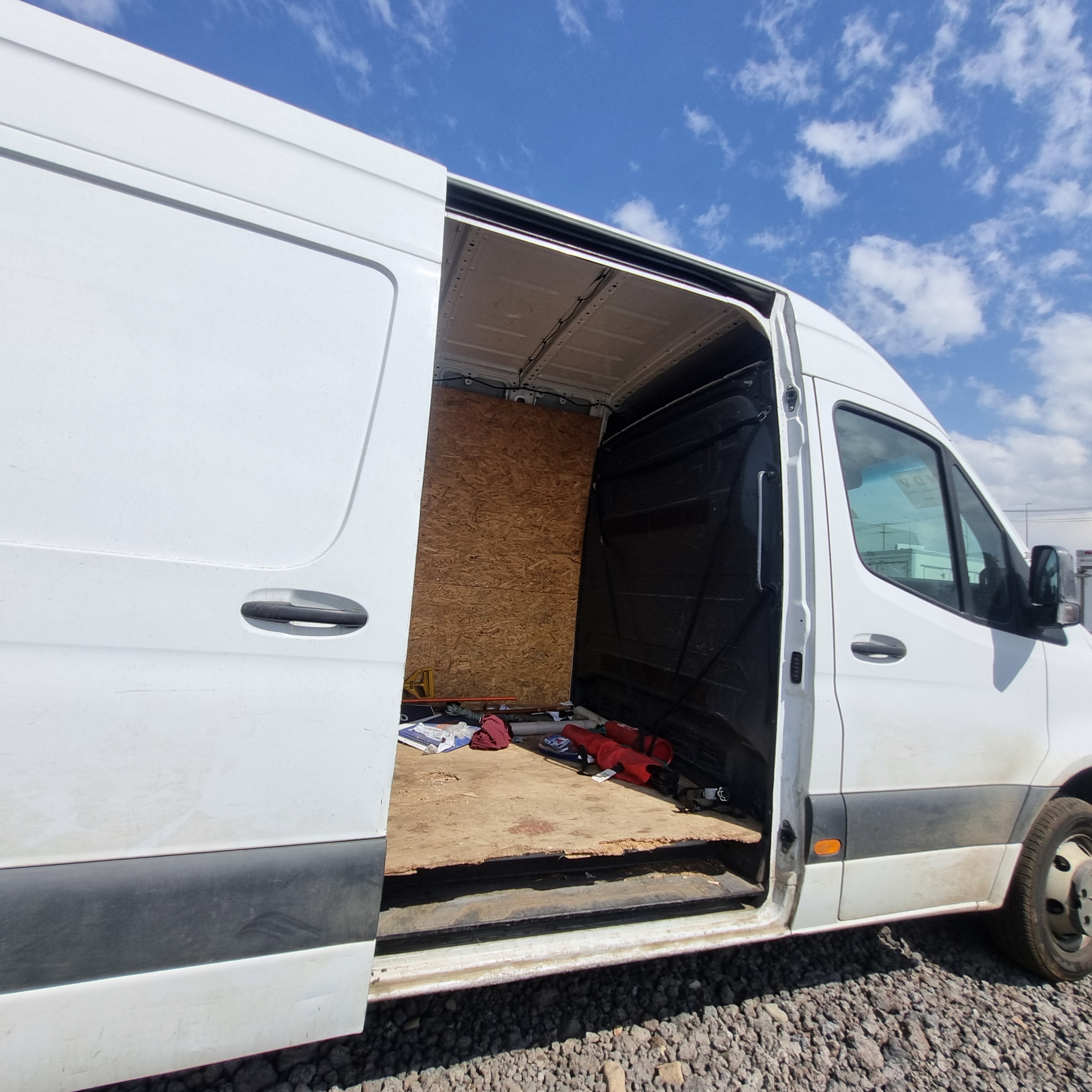 MERCEDES BENZ SPRINTER 517 CDI 1.9 2024